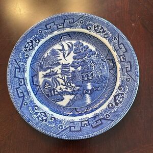 Ye Olde Willow Stafford England 9” Plate - Vintage Condition - See all photos